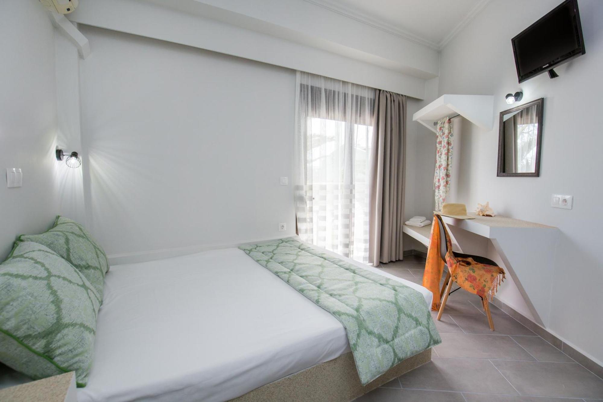 Villa Oasis يميناريا المظهر الخارجي الصورة