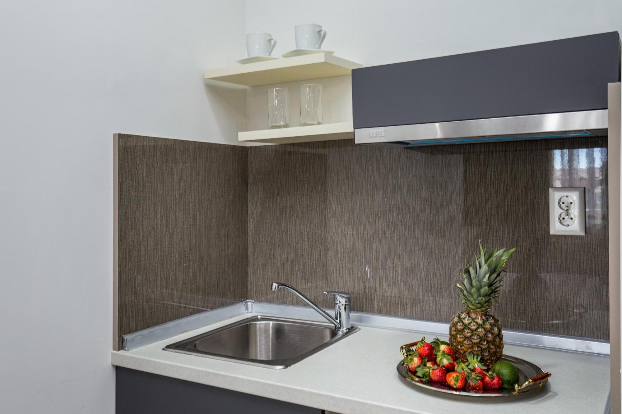 Villa Oasis يميناريا المظهر الخارجي الصورة
