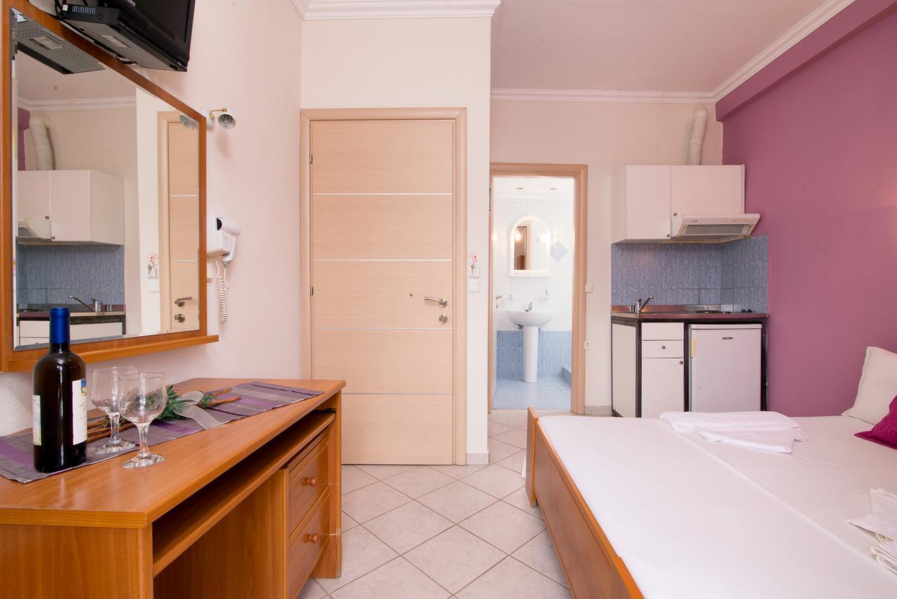 Villa Oasis يميناريا المظهر الخارجي الصورة