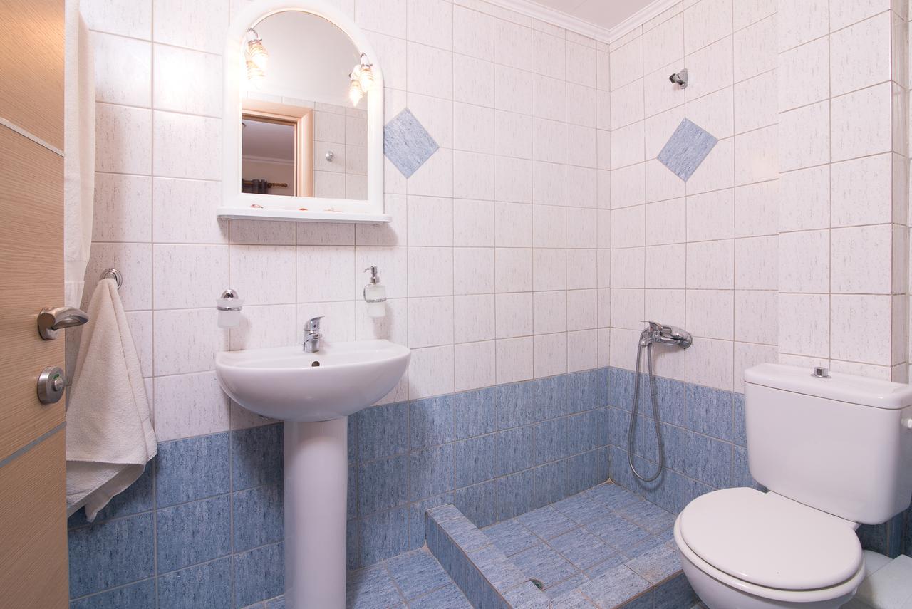 Villa Oasis يميناريا المظهر الخارجي الصورة